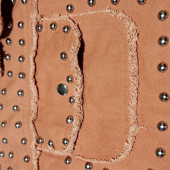 DUSTY PEACH STUDDED RAW-EDGE SNAP-BUTTON OVERSIZED FIT SHACKET JACKET - Picture 9 of 16